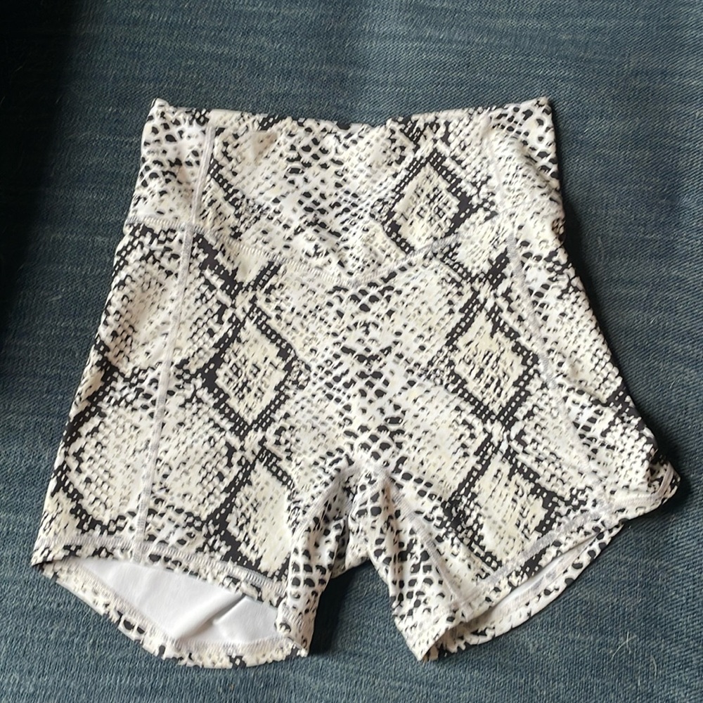 Ethos Snakeskin Compression Shorts